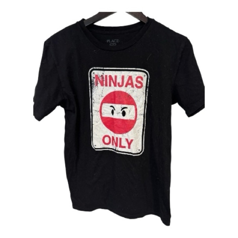 PLACE Black Graphic Tee